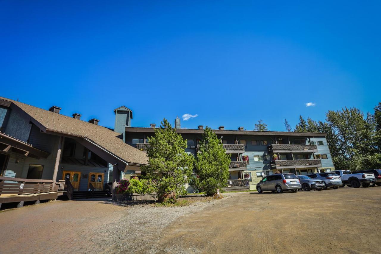 Griz Inn By Stayin Fernie Bagian luar foto