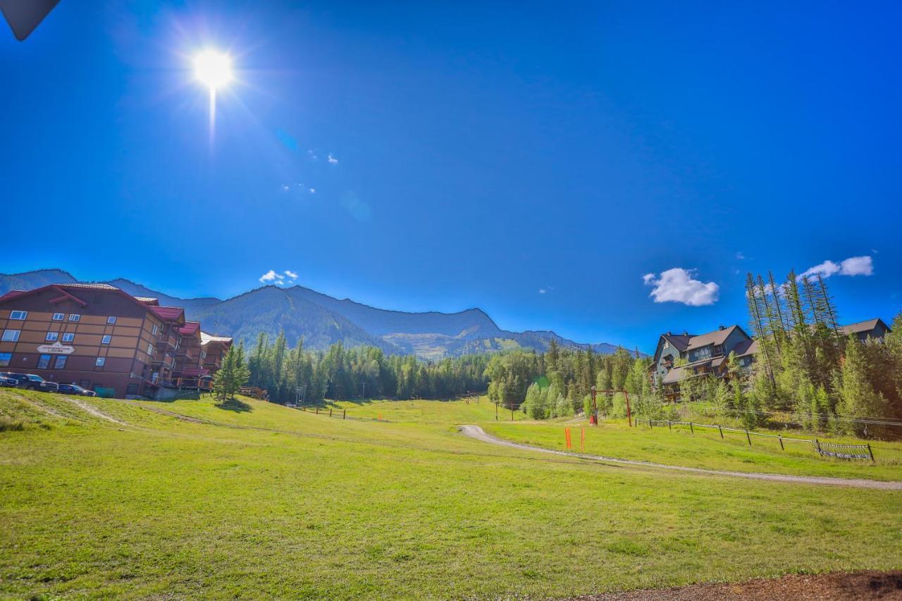 Griz Inn By Stayin Fernie Bagian luar foto